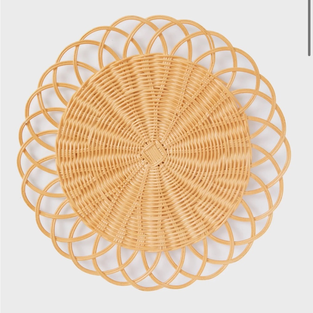 Light Rattan Spiral Placemat (Set of 4)